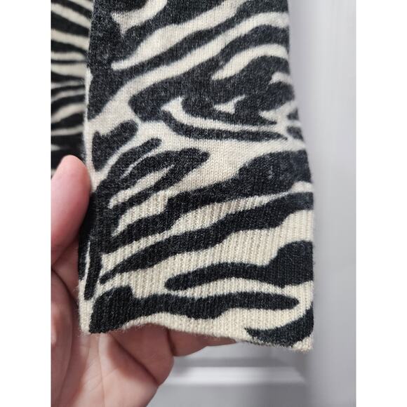 J. Crew 100% Merino Wool Zebra Animal Print Cardigan Size S - Picture 6 of 10